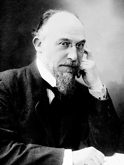 Erik Satie en 1920 par Henri Manue